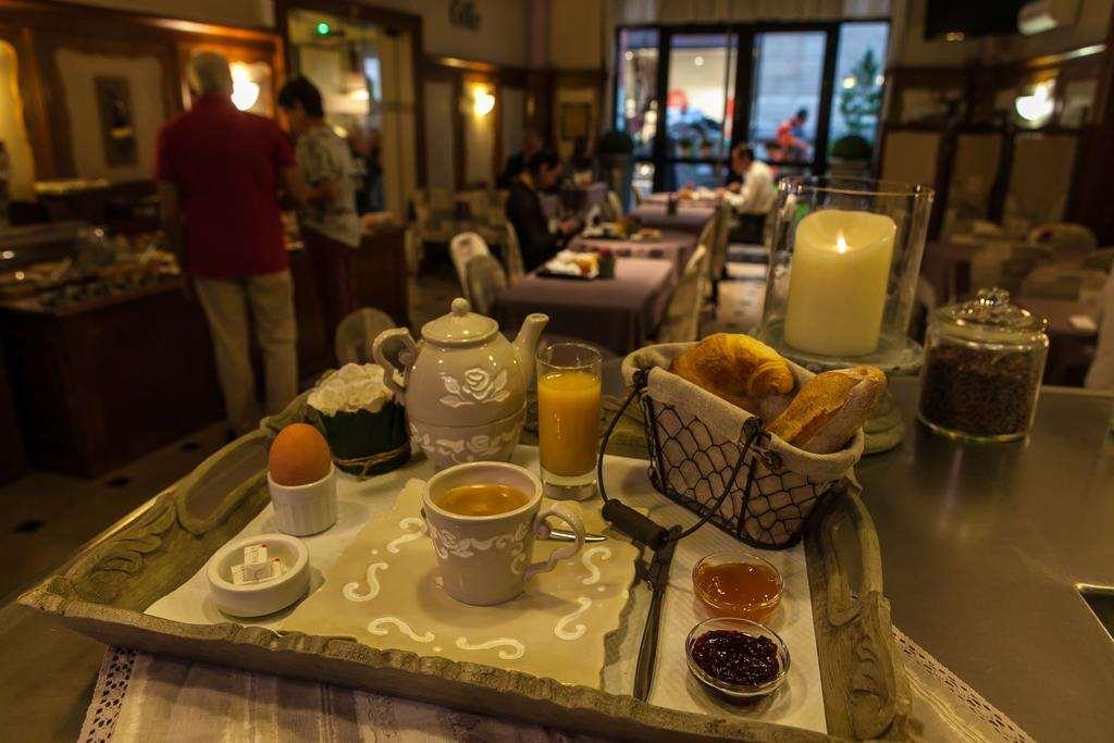 Brit Hotel Bristol Montbeliard Centre Restaurace fotografie